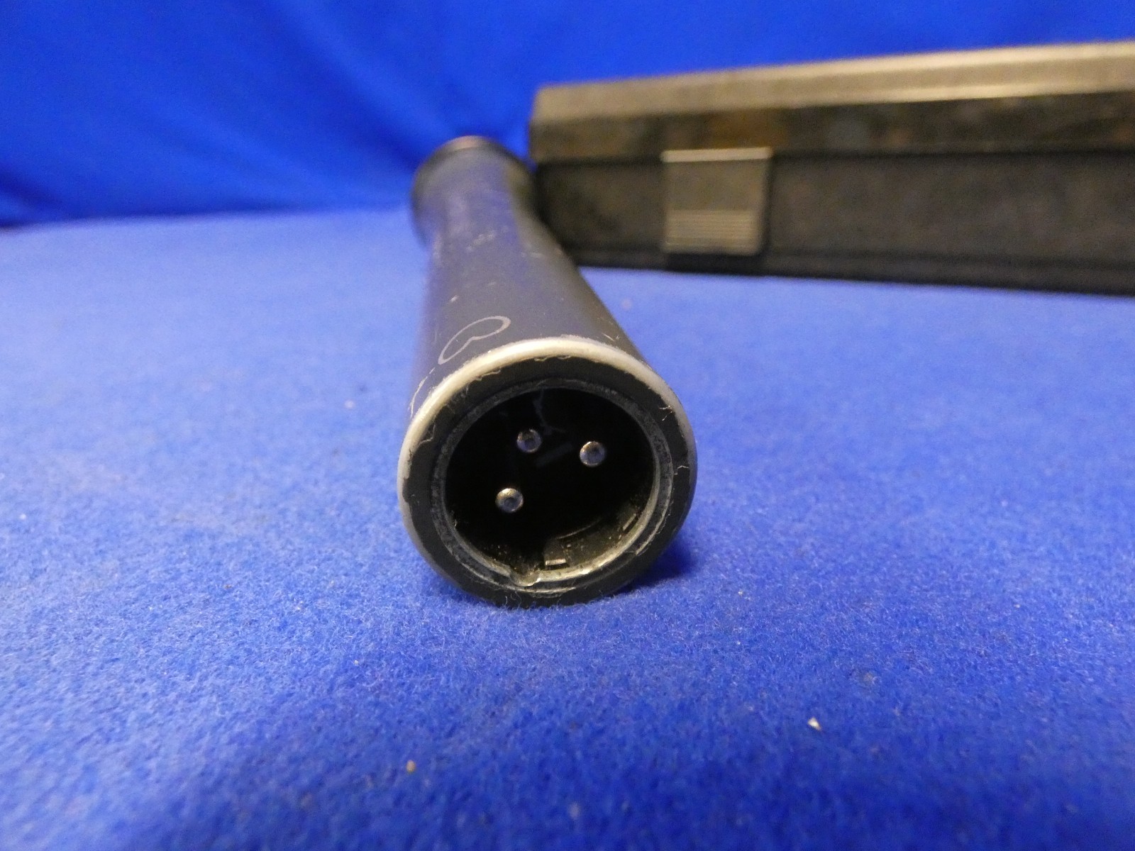 Sennheiser MD 46 Cardioid Dynamic Microphone w/Sennheiser Case
