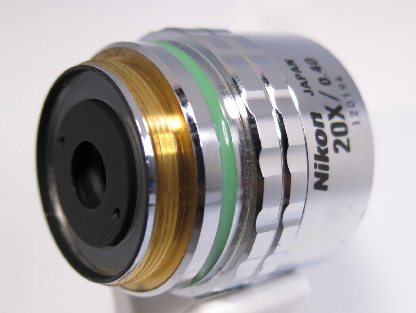 Nikon CF Plan 20x 0.40 E ∞/0 BD ELWD DIC Microscope Objective