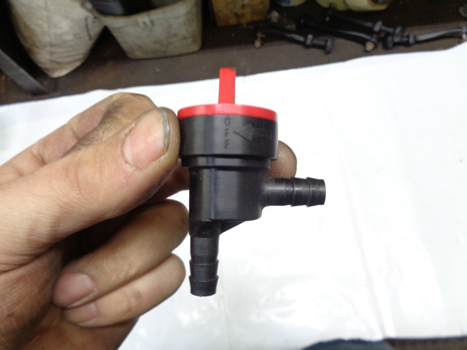 2003-2010 Polaris Pro X Edge XCSP Classic RMK Indy fuel  shut off valve 1253424