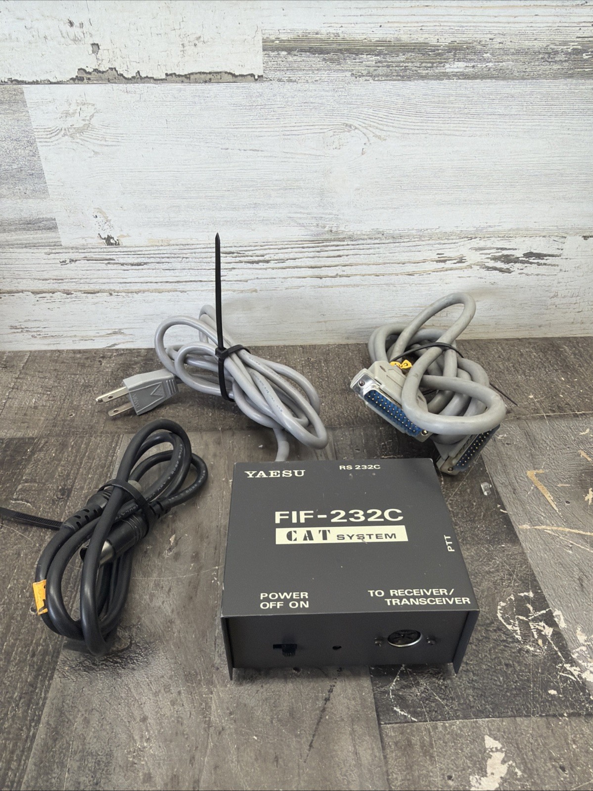 Yaesu FIF-232C CAT System Interface for Computer Control - w/Cables