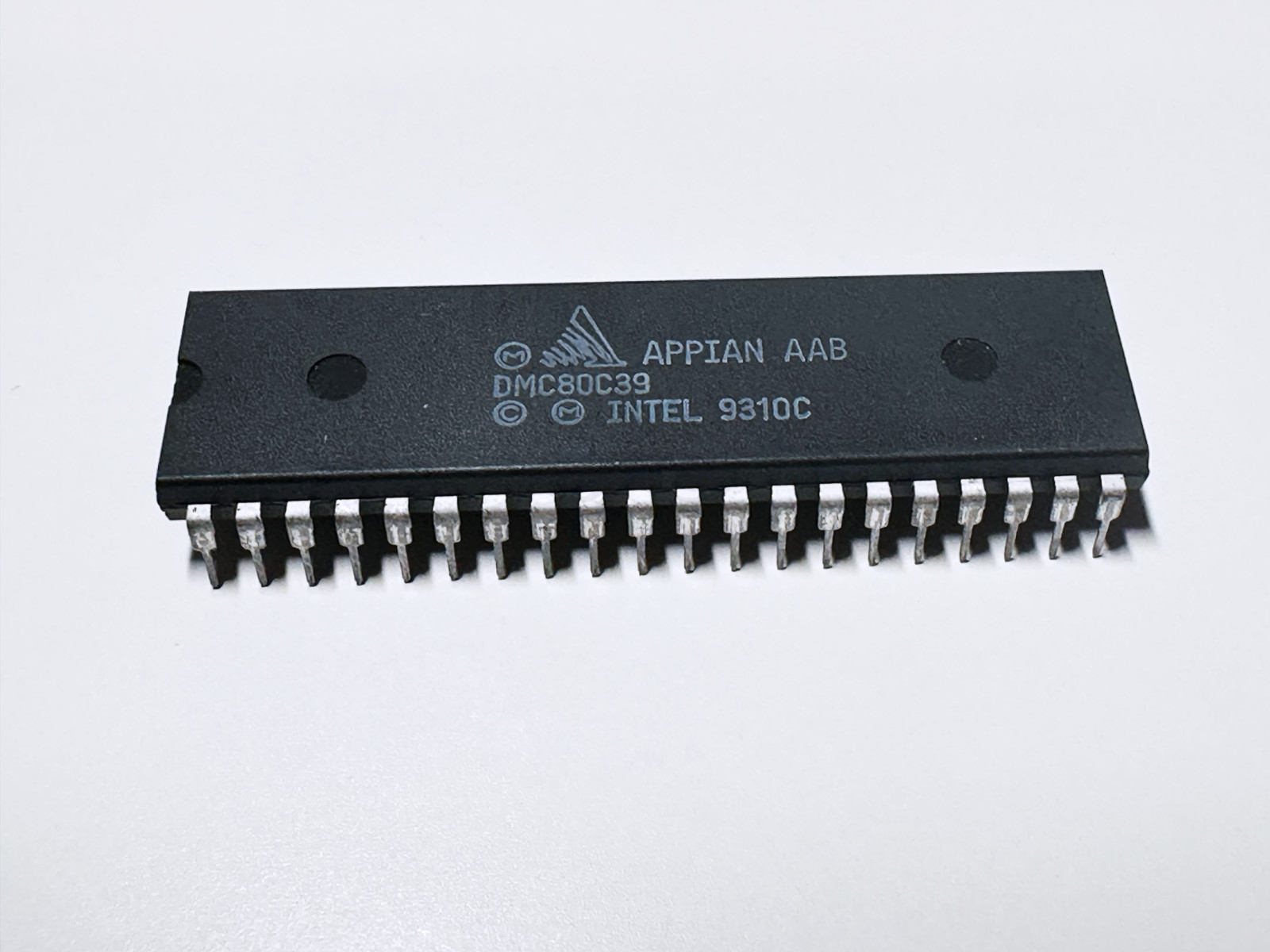 1X DMC80C39 APPIAN CMOS Single-Chip 8-bit Microcomputer 2KB ROM 128B RAM DIP-40