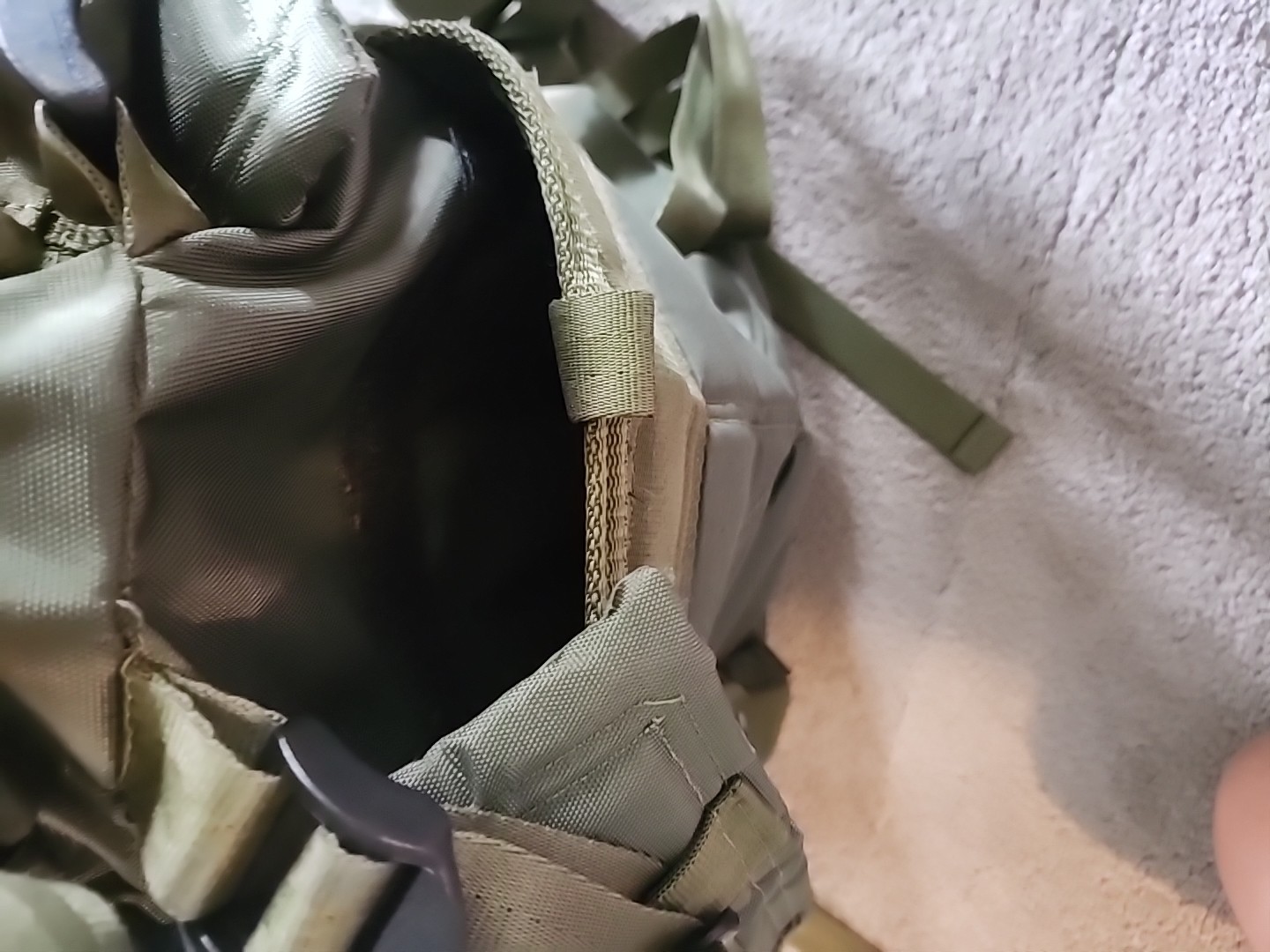 LA MONTANA GREEN CANVAS ARMY STYLE Bag