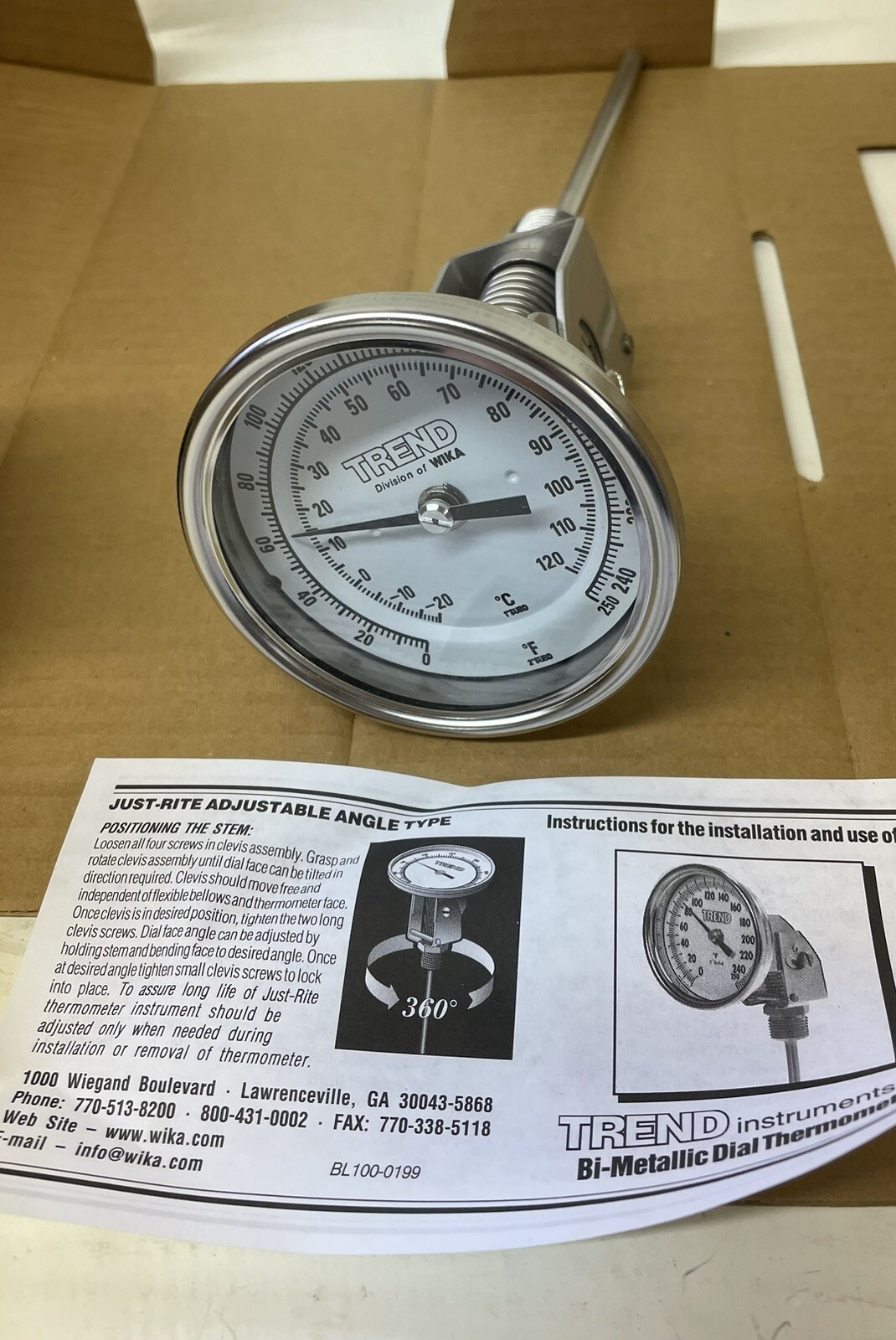 Wika Trend 6" BiMetal Thermometer 1/2" NPT, 0-250F,  Adjustable Angle