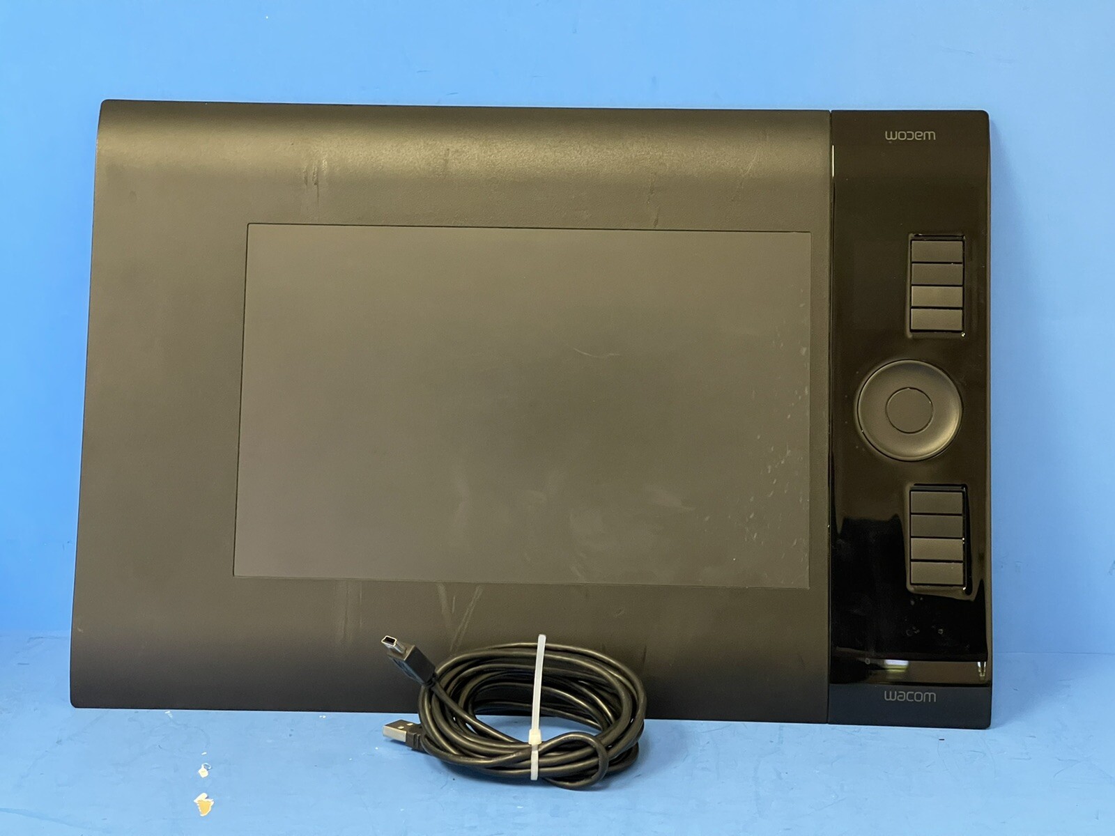 Wacom Intuos PTK-640 Black Intuos4 Medium Pen Tablet