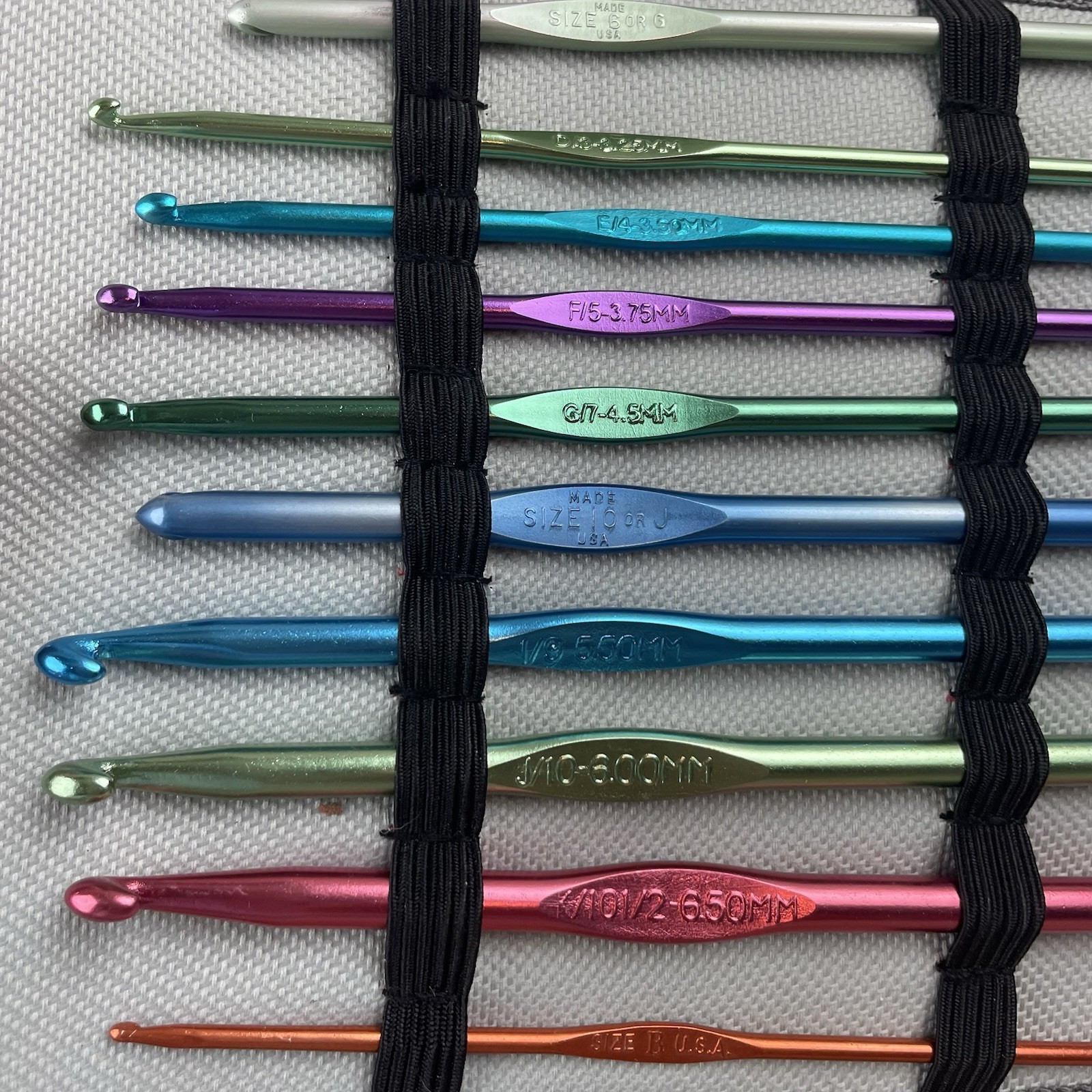Crochet Hook Lot With Case - Multiple Brands Various Sizes