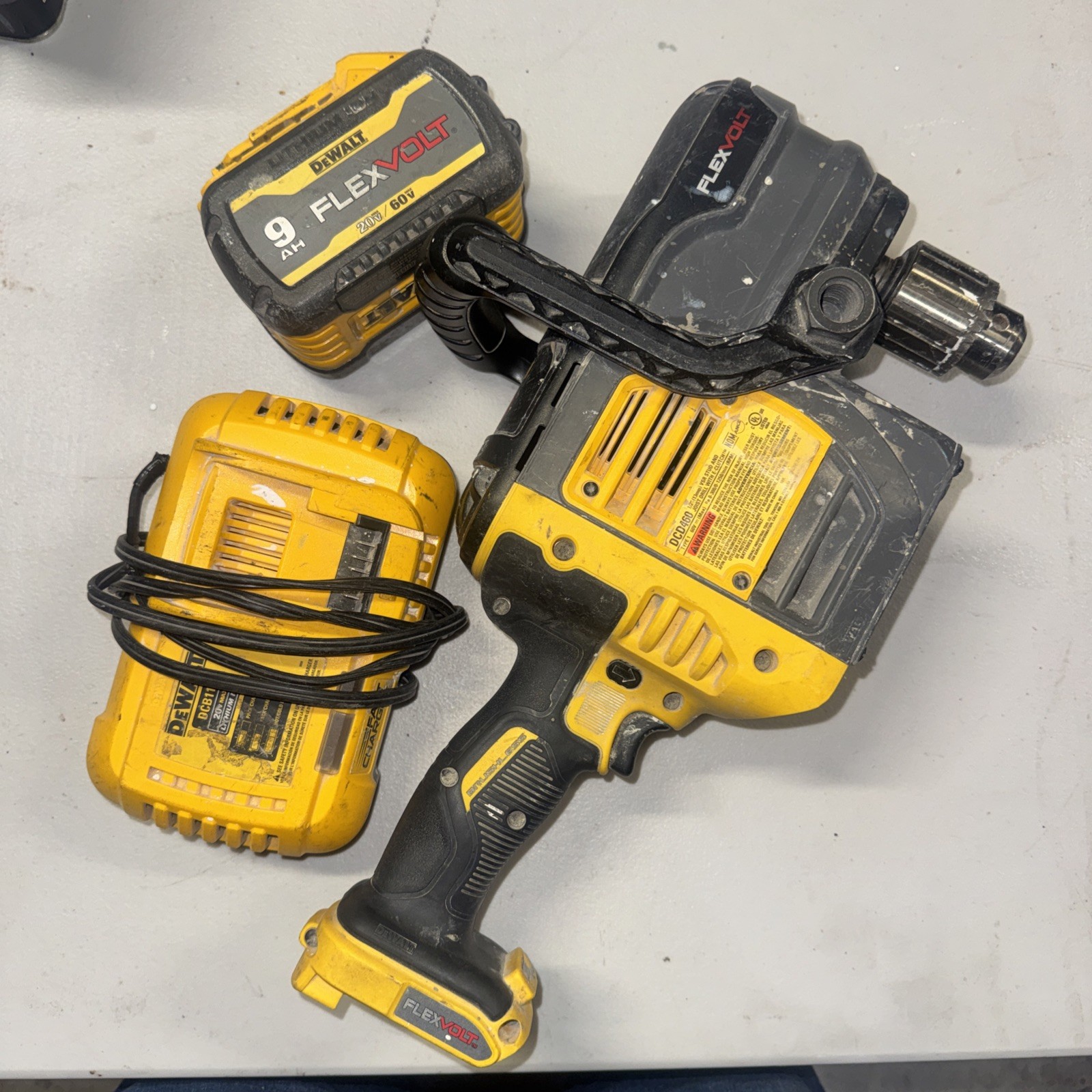 Dewalt Dcd460 1/2 Vsr Stud And Joist Drill With Eclutch 9ah Battery Fast Charger