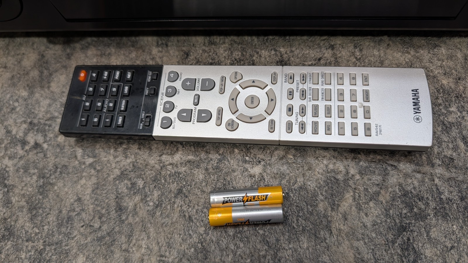 Yamaha AVENTAGE RX-A1060 Receiver Bundle W/ Remote