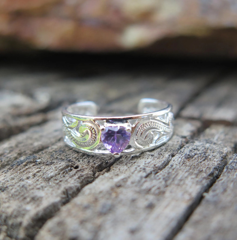 Sterling Silver Purple Heart CZ Traditional Hawaiian Scroll 6 mm Band Toe Ring