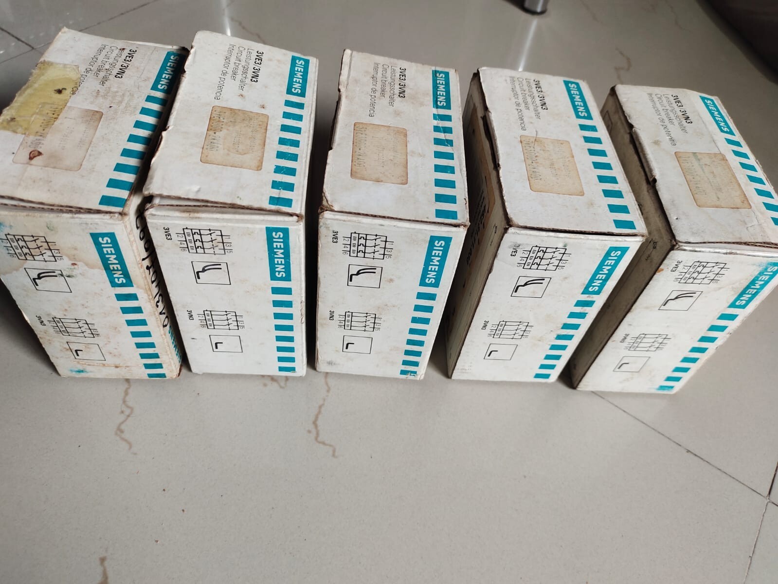 SIEMENS 3VE3 000-2KA 00 Circuit Breaker