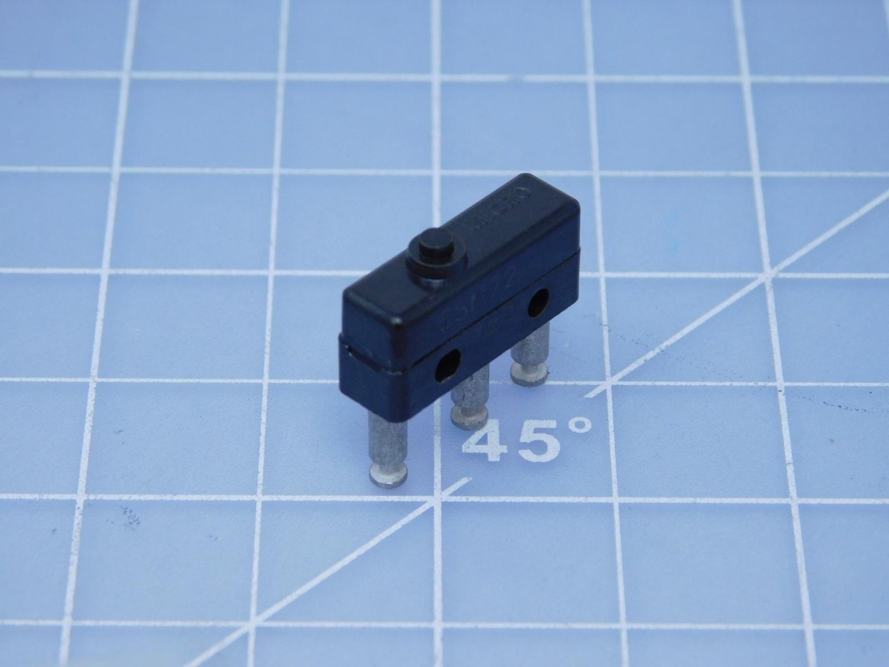 LOT OF 30 MICRO SWITCH 5SM72 1821 BASIC / SNAP ACTION SWITCHES T143994