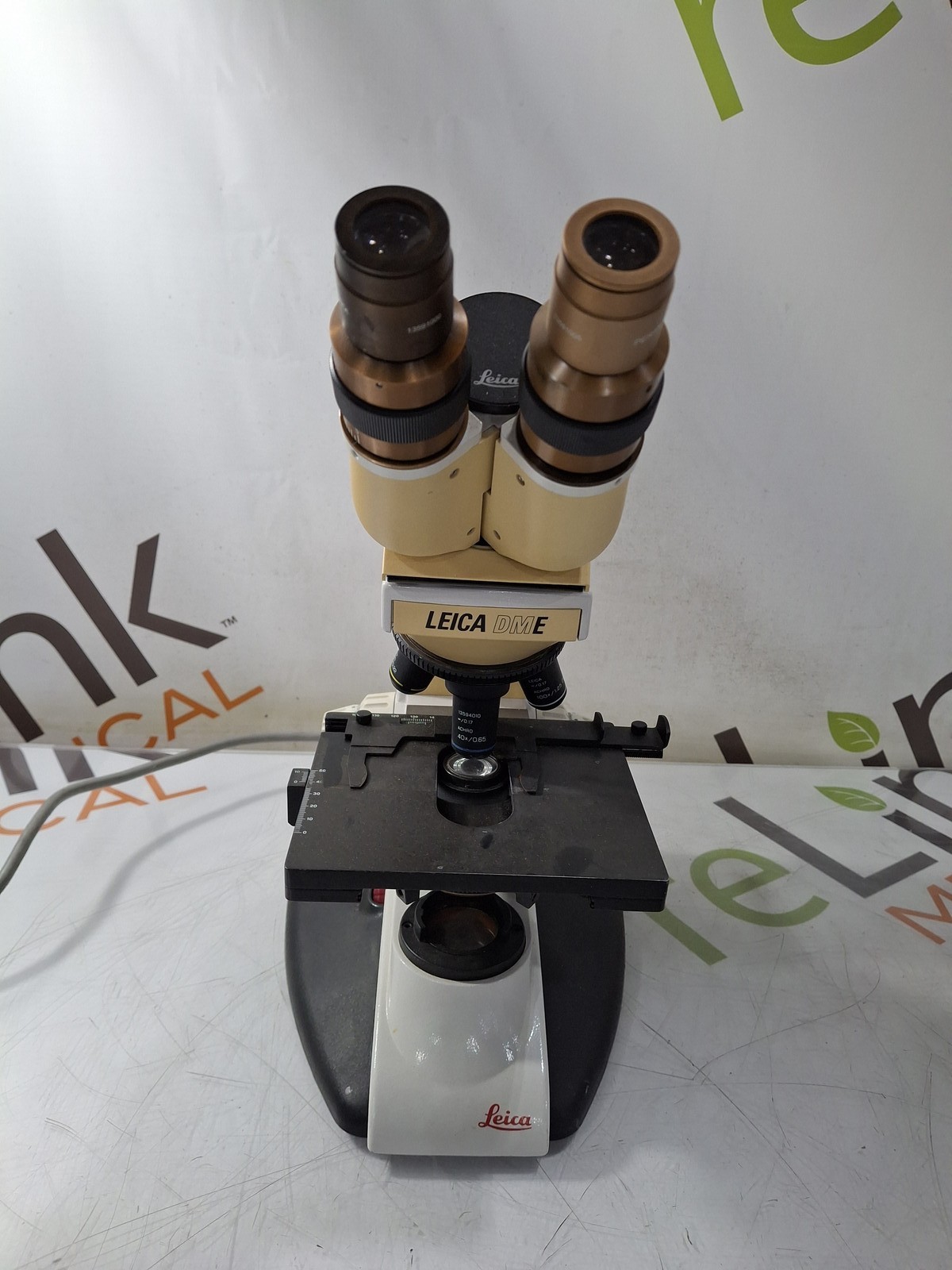Leica DME Binocular Microscope