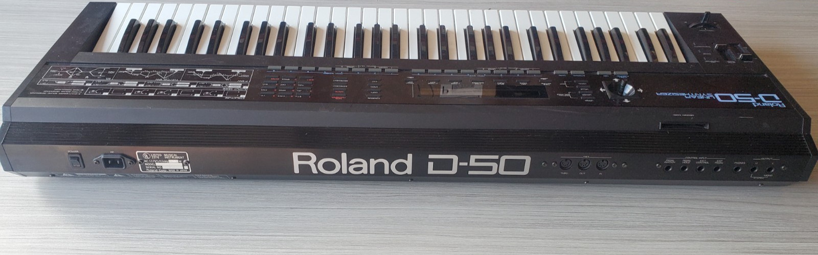 Roland D-50 Linear Synthesizer – 61-Key Digital Classic Keyboard / Synth READ