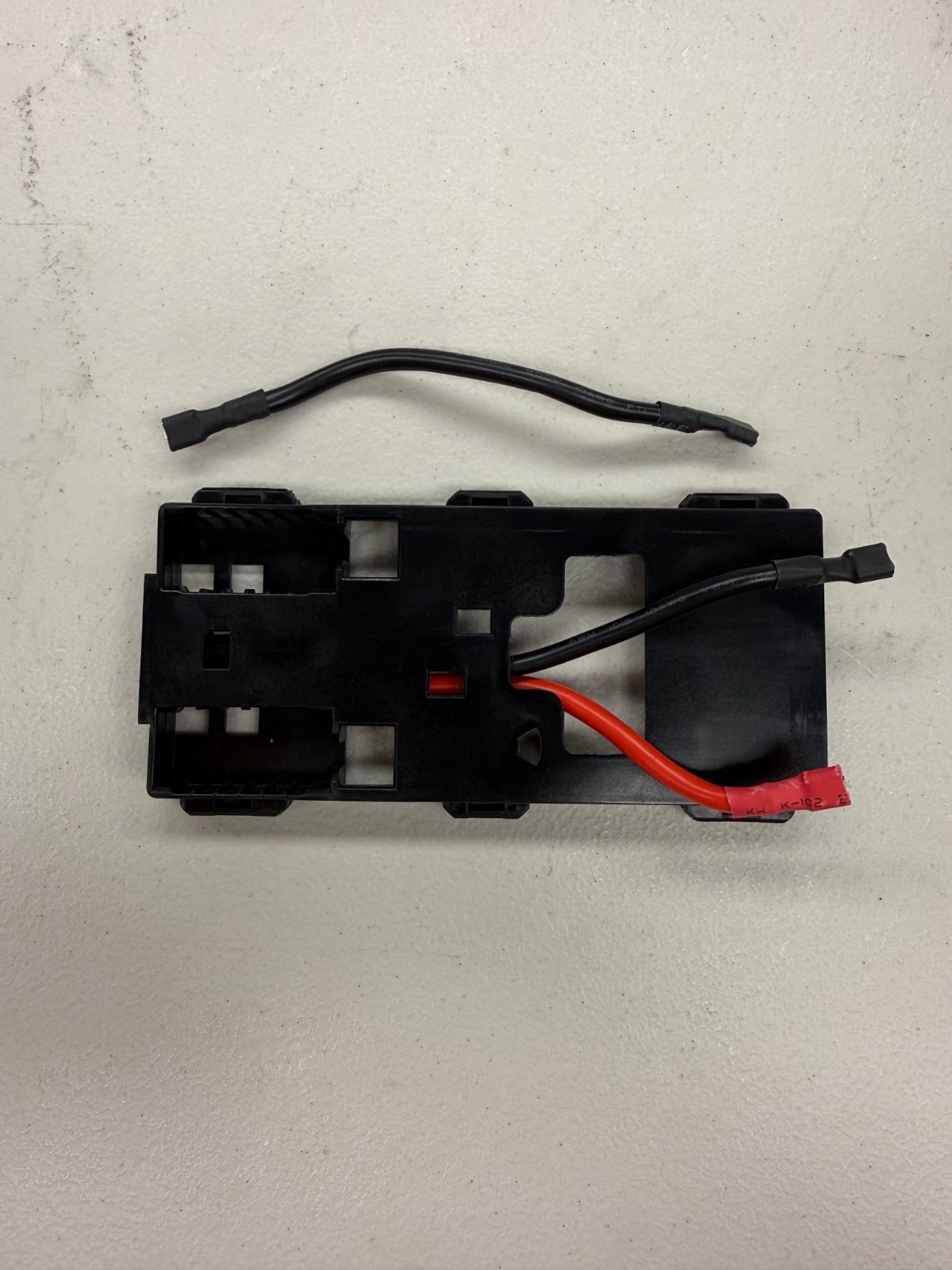 APC 876-0029B UPS Battery Coupler Harness BR1000G BR1500G RBC124