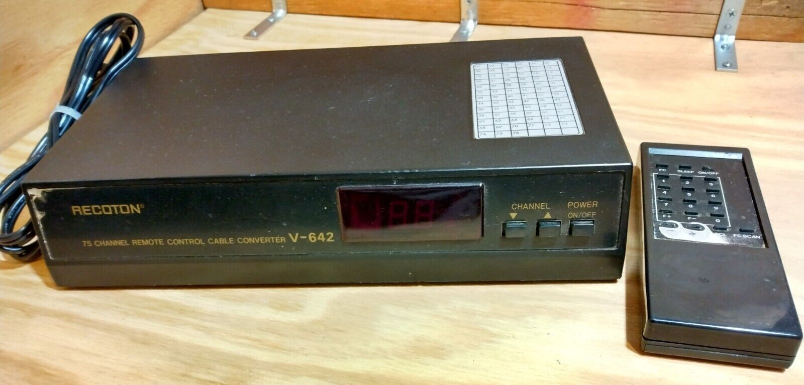 [TESTED] Vintage Recoton V-642 75 Channel Cable Converter with Original Remote