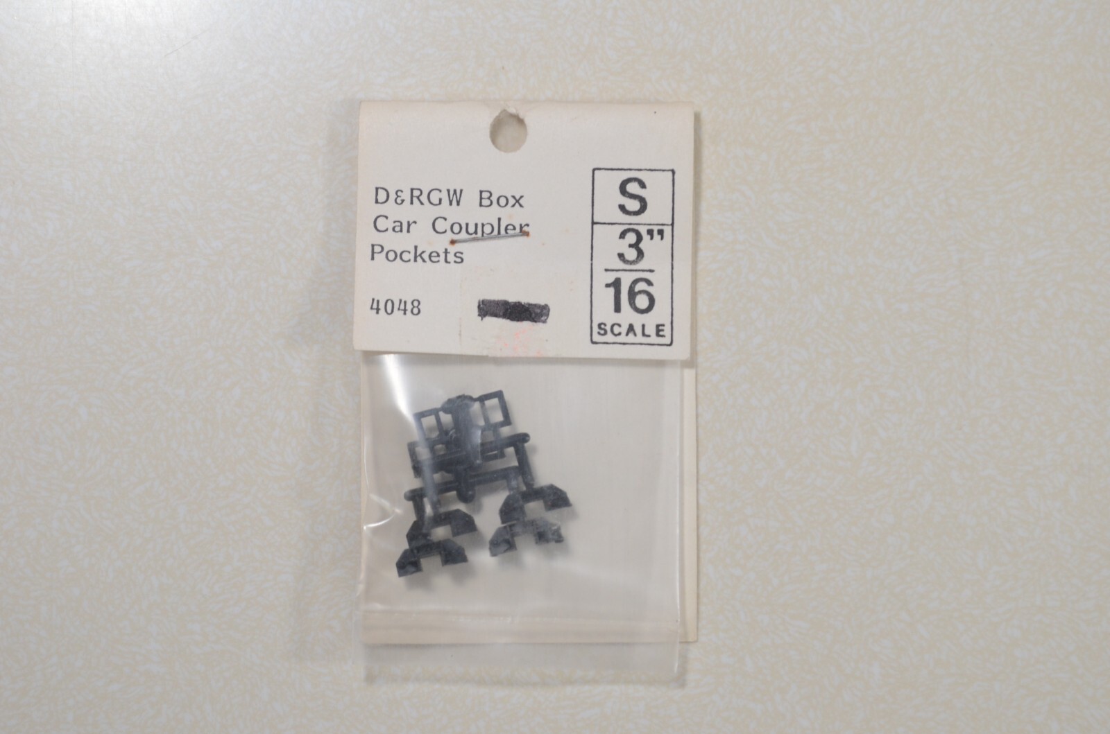 Grandt Line S D&RGW Boxcar Coupler Pockets - 4048