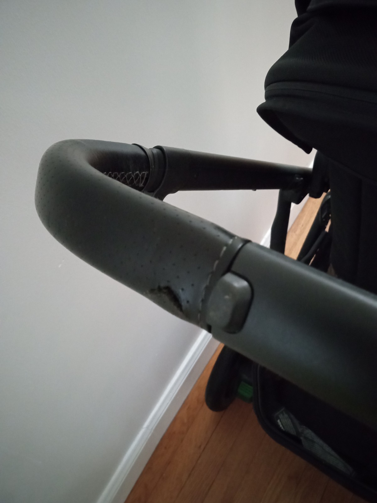 UPPAbaby Cruz V2 Stroller Jake Carbon Frame