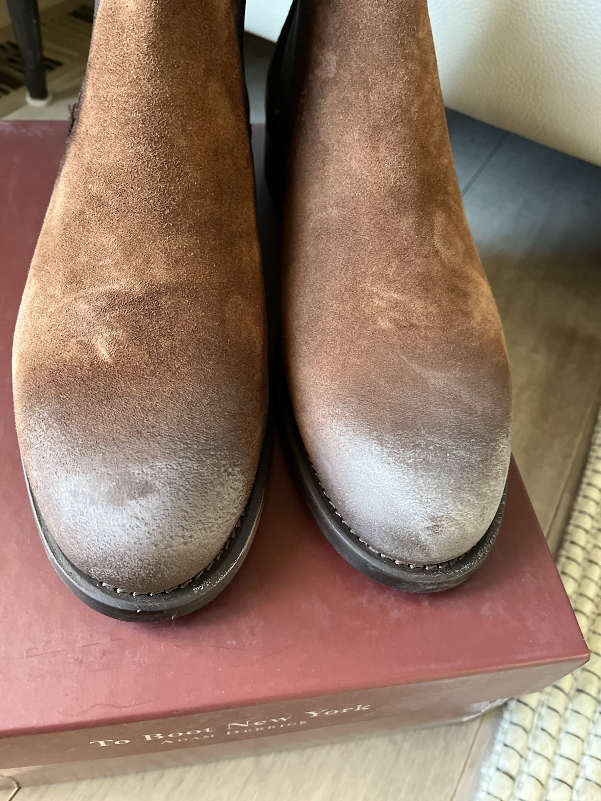 New To Boot New York Charleston Chelsea Boot Men Suede Leather 9.5 M TBH914D