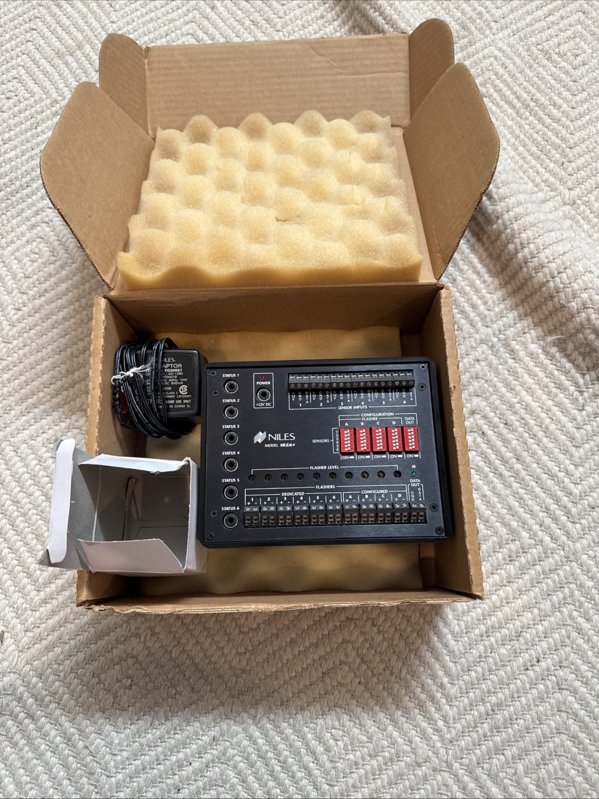 Niles IRZ6+ Infrared Extender System - ZONABLE IR MAIN SYSTEM UNIT - IN BOX NICE