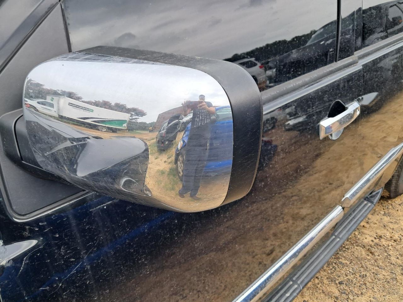 QX56 2007 Glove Box 4741526
