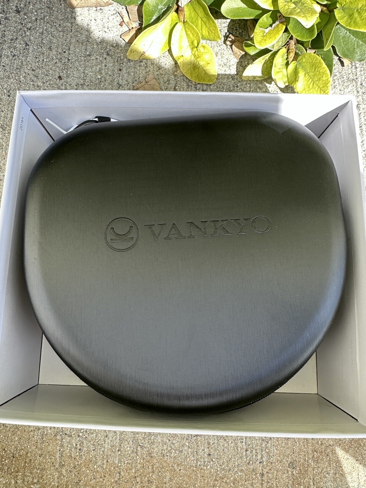 VANKYO Burger 101 Wireless Pico Projector, Rechargeable Mini DLP Projector