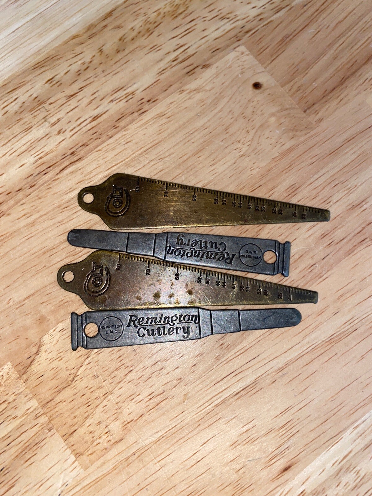 Colt Remington Bore Gauge Knife Blade Opener Keychain Hunting Home Office Decor