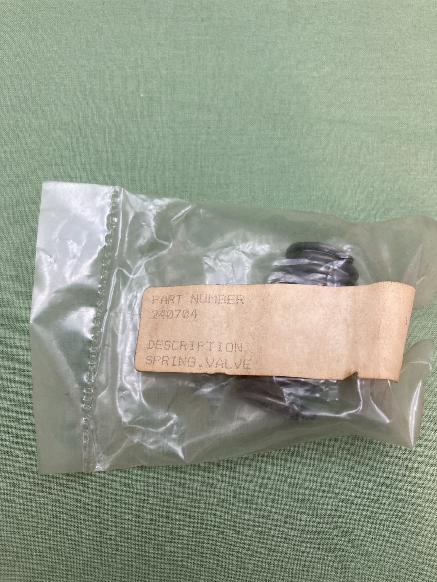 NEW REPLACES KOHLER 240704 SPRING, VALVE