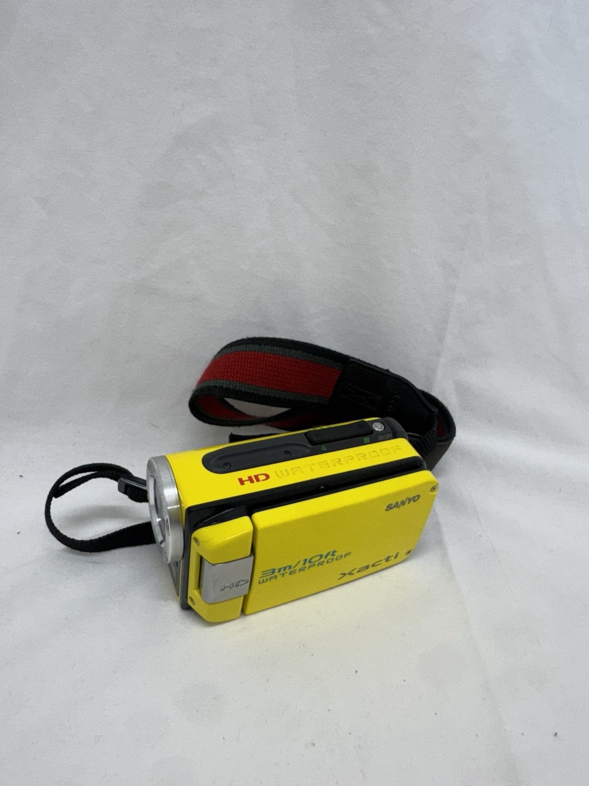 Sanyo Xacti VPC-GH1 14.0MP Digital Camcorder With SD Card, Yellow Tested