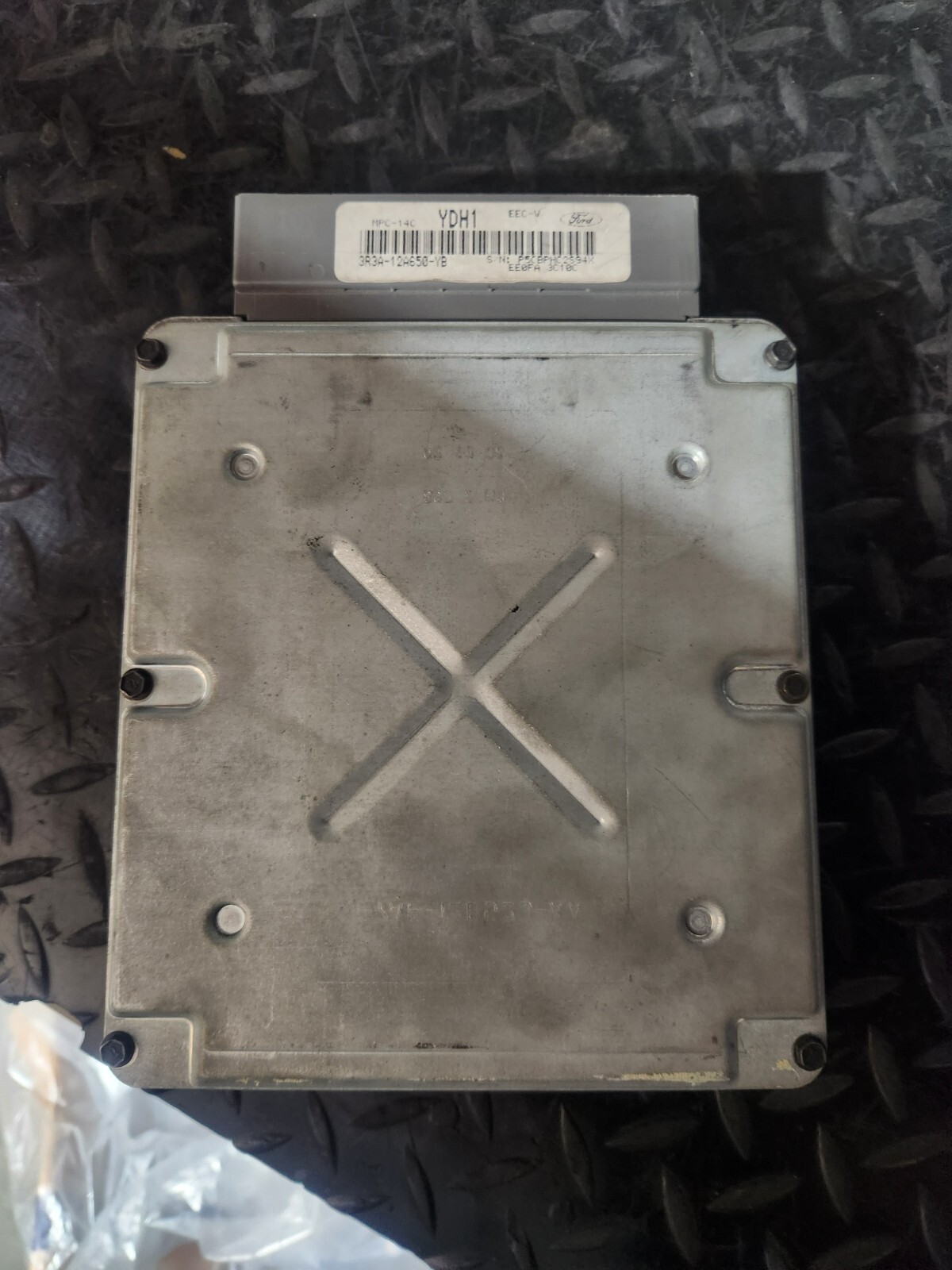 2004 2003 03 04 Ford Mustang cobra Engine Computer ECU ECM ydh1  4.6L