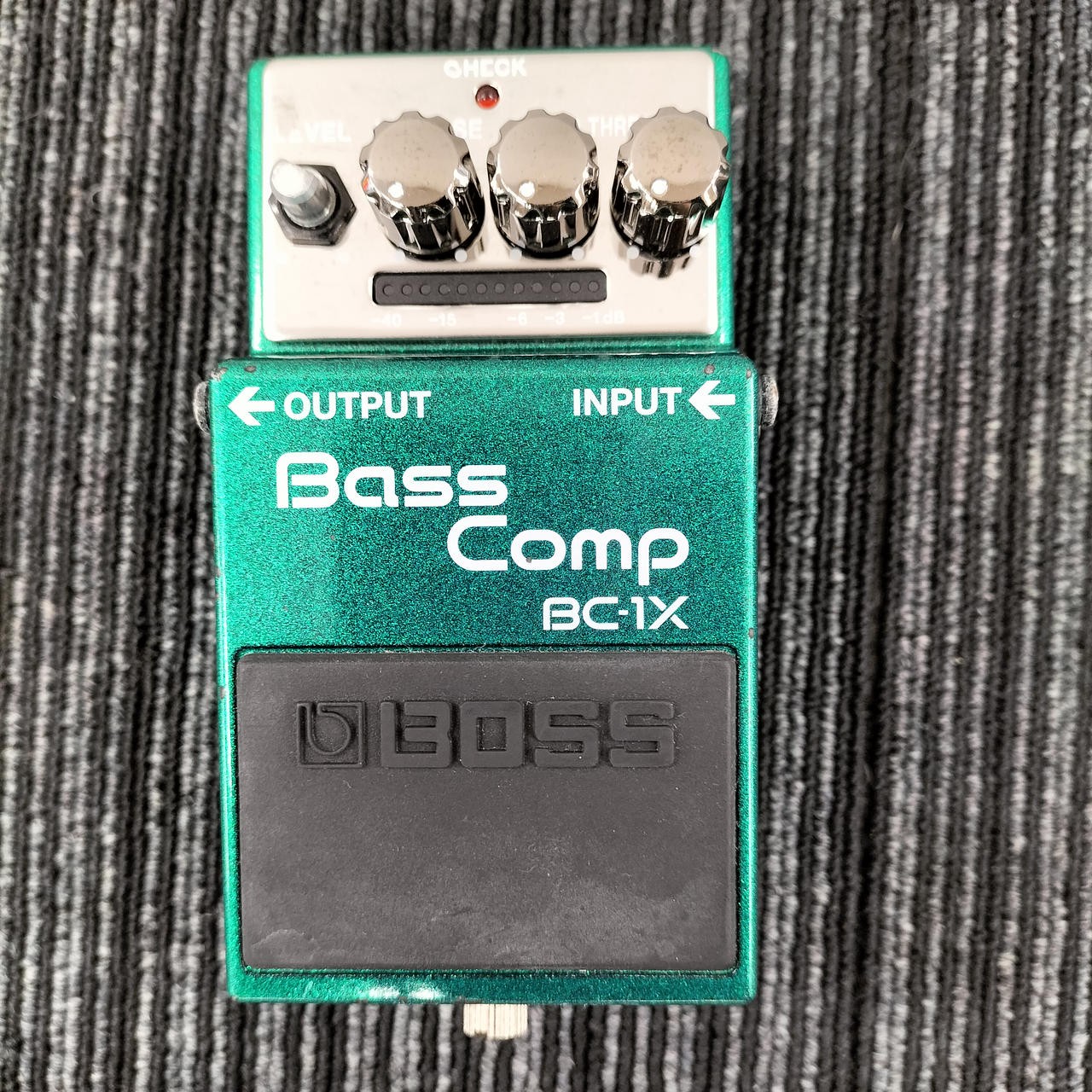 BOSS BC-1X Guitar Bass Synth Pedal Missing Knob Used
