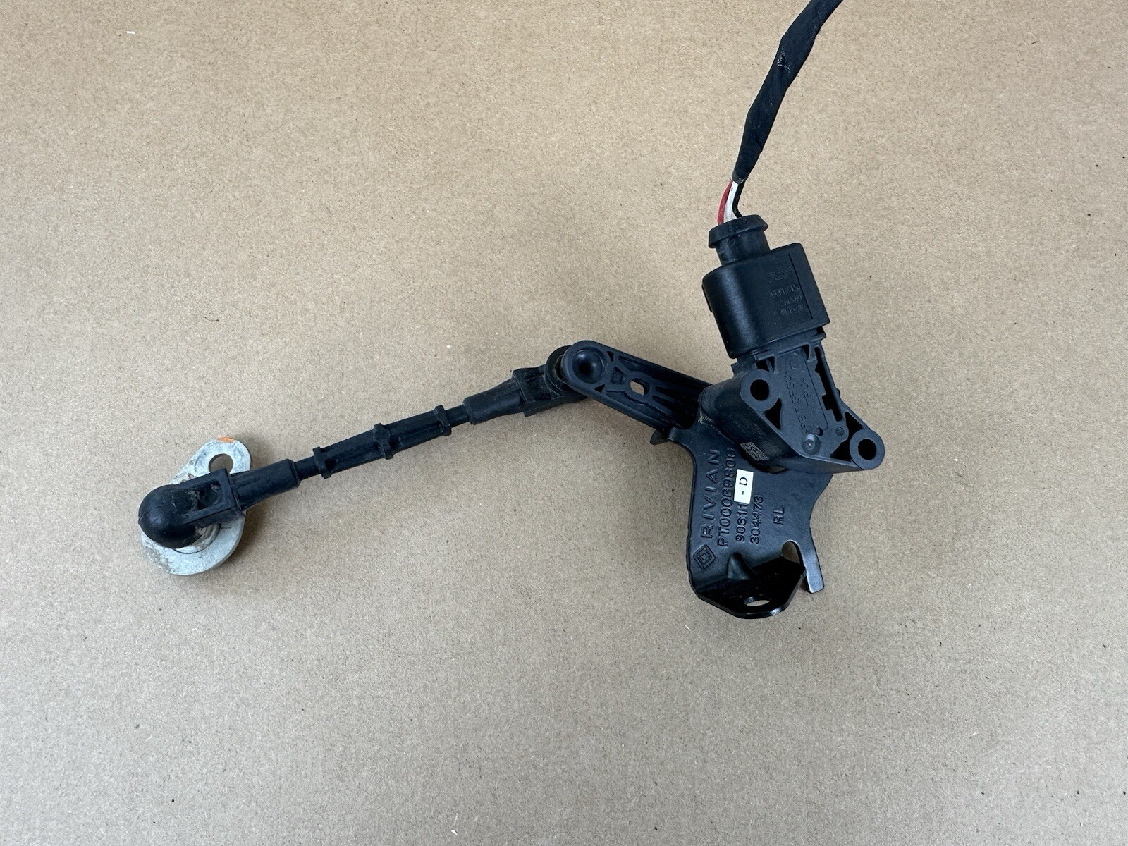 2022-2024 Rivian R1S R1T Rear Left Suspension Sensor PT00039806-D, PT00058866