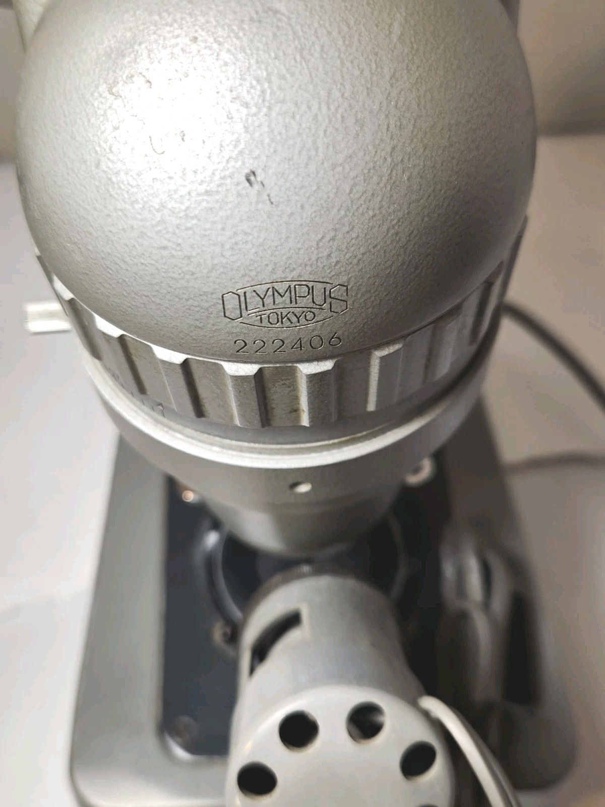 Vintage Olympus Tokyo JM Labratory Stereoscopic Microscope 222406 Working