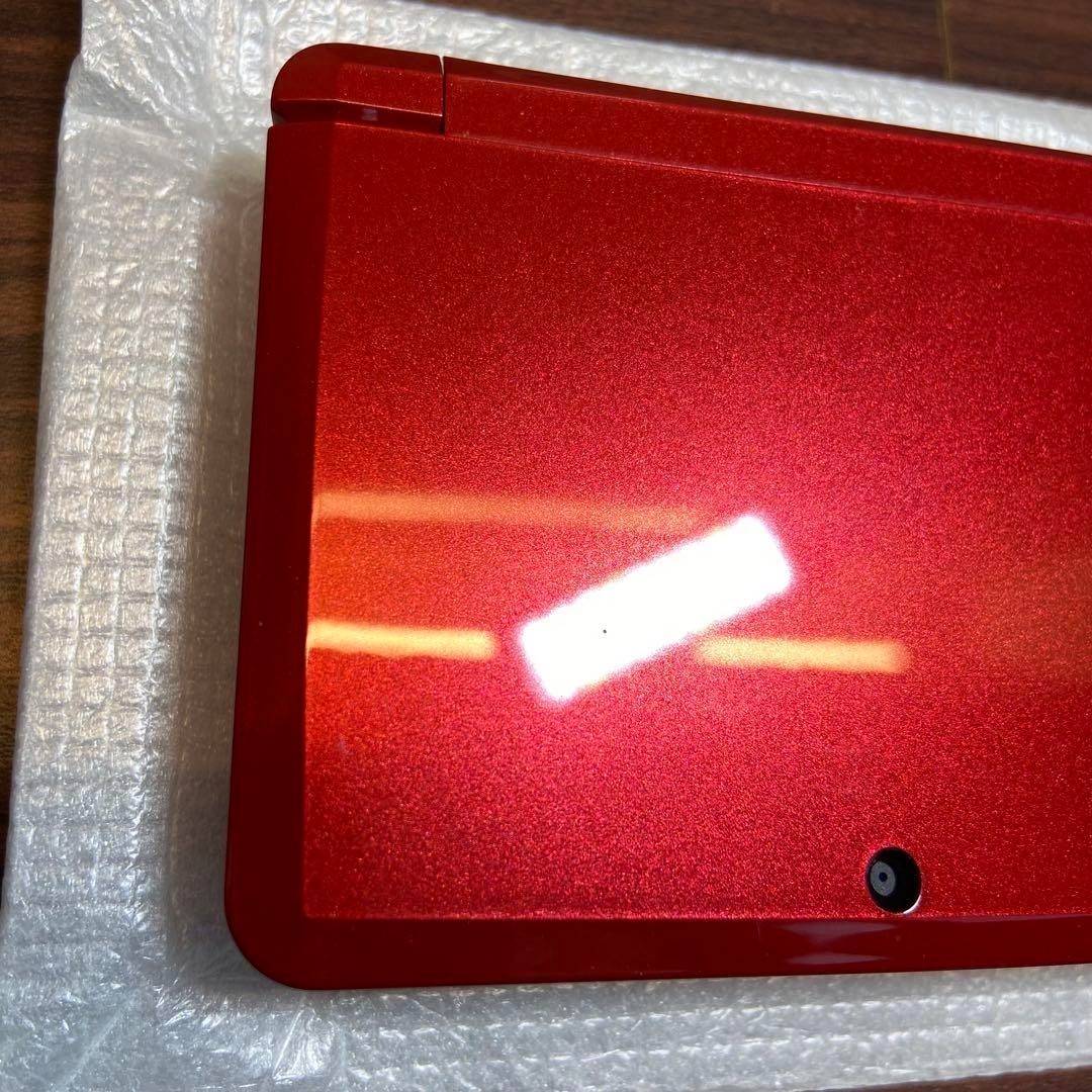 Nintendo 3DS console, Metallic Red (4139) From Japan