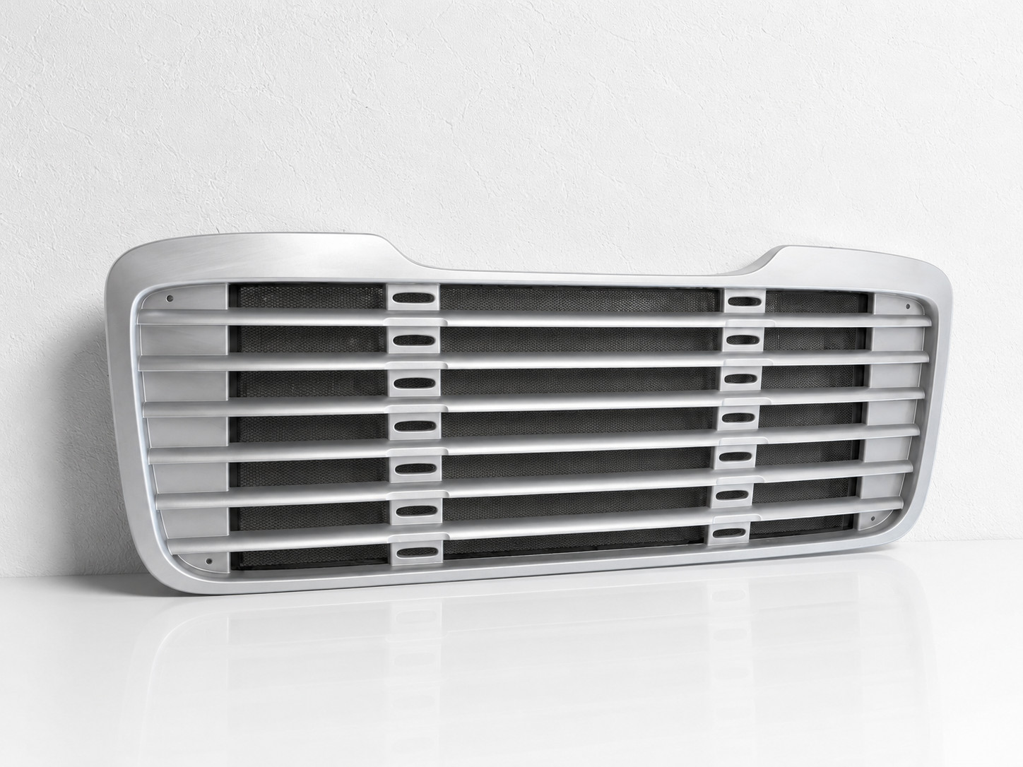 2008-2011 Freightliner M2 Grille HDG010010
