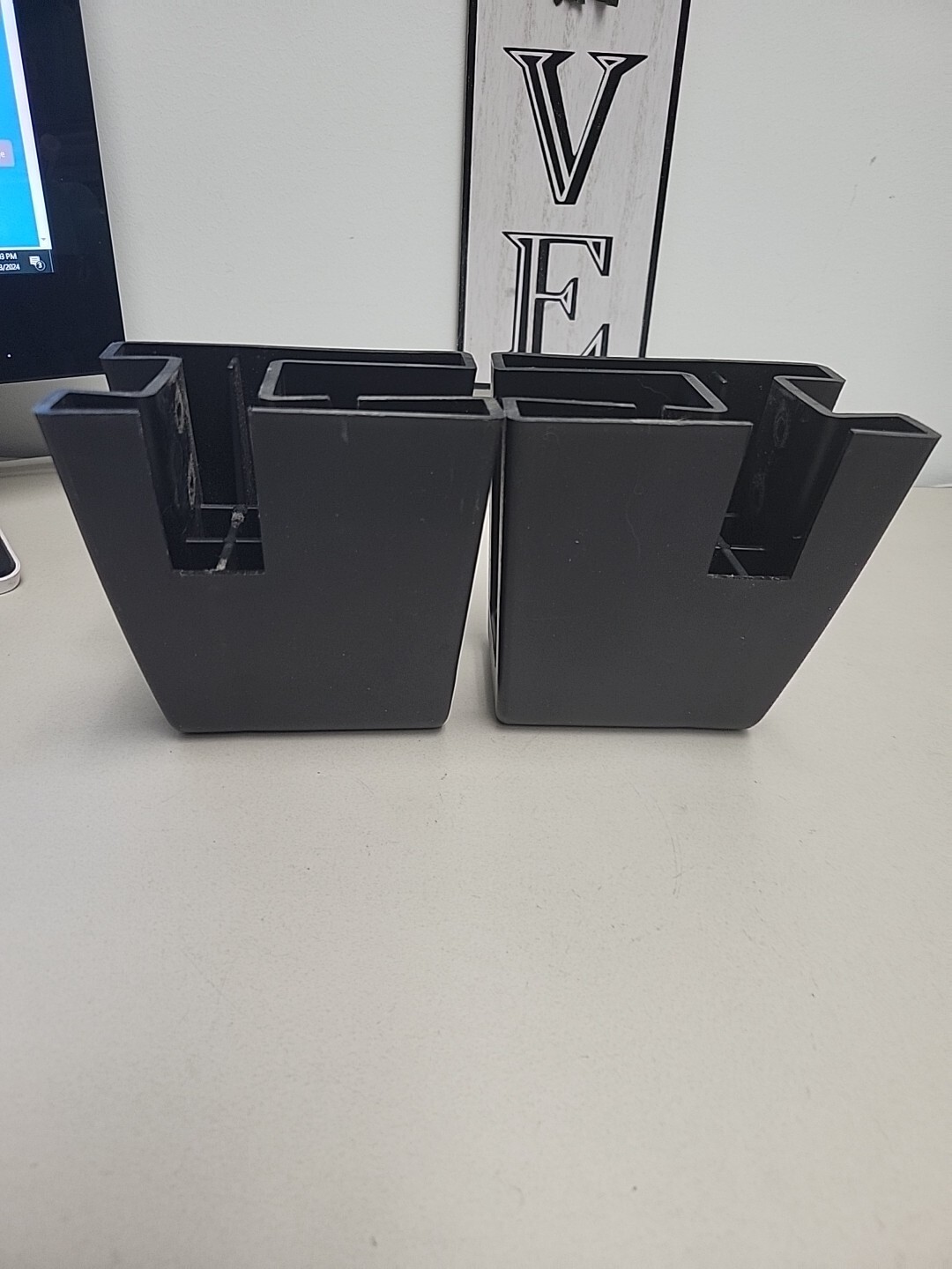 HealthRider Outlook Treadmill Left And Right Rear Feet (81)