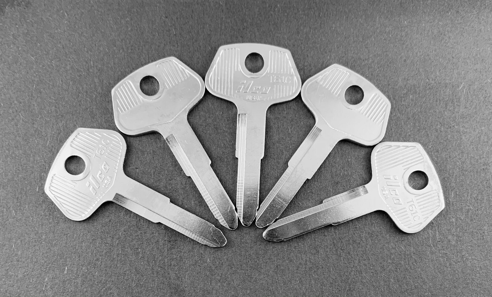 Lots of T61C TR20 T01 TOYO-K1 Type Key Blanks for Toyota Free Shipping