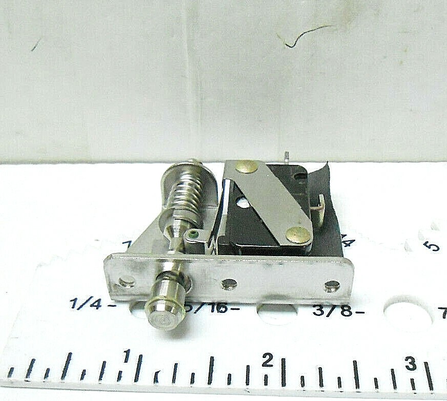 3AC13 MICROSWITCH PUSH SWITCH, 250 VOLTS/ 10A MPS NEW OLD STOCK