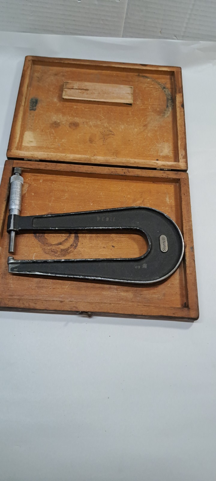 Starrett No. 222 R 1in. 6" Deep Throat Micrometer (5404)