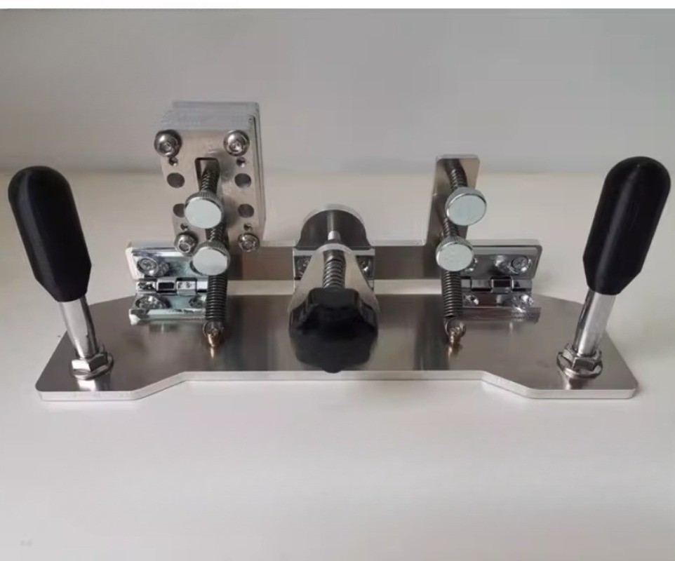 Handheld Quick-Change Surface Grinding Jig with Fixed-Angle Positioning Aid
