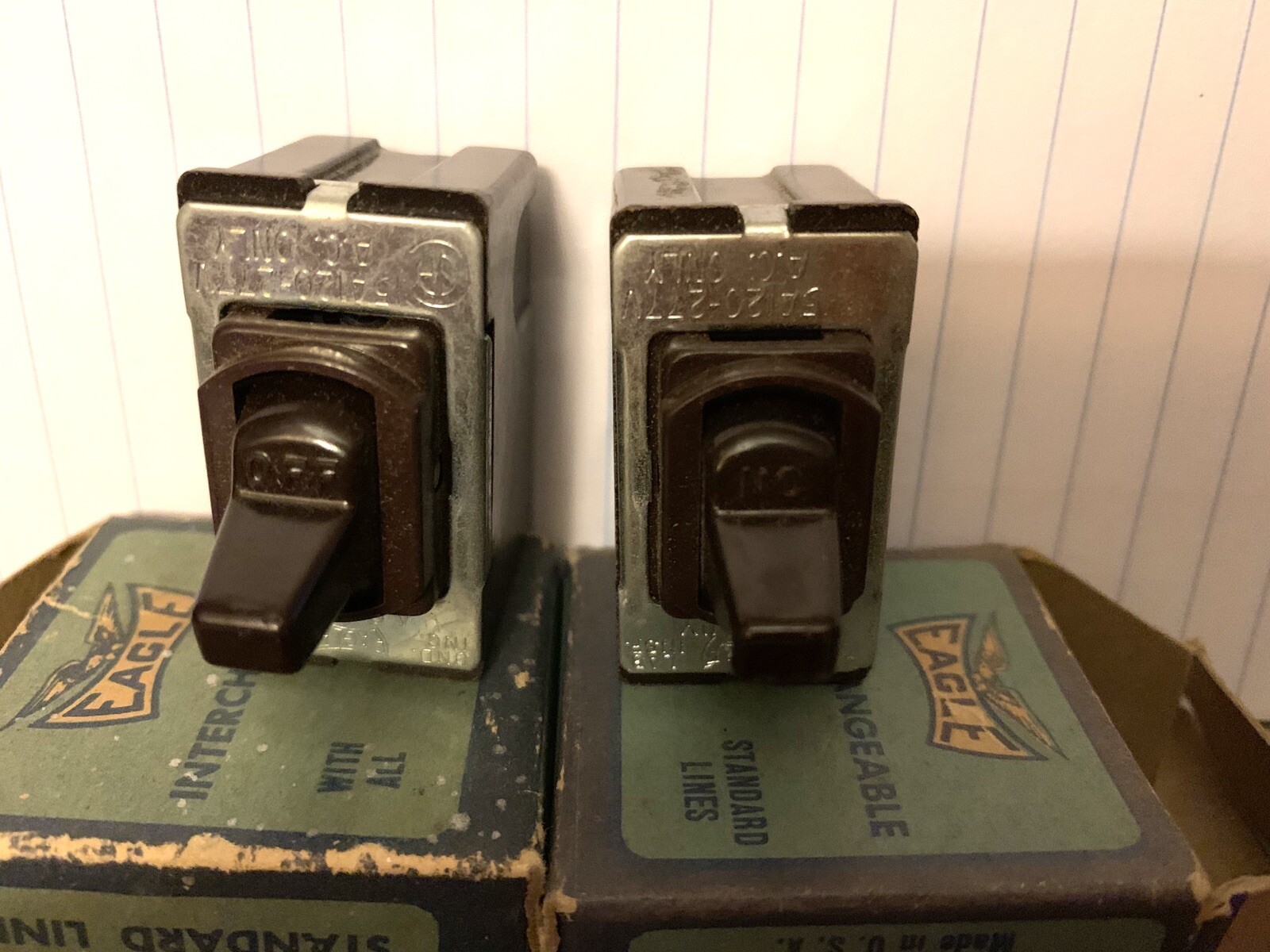 2 Eagle Interchangeable TouchaMatic Quiet Switch 1101 S.P. 15A 120VAC NOS Brown