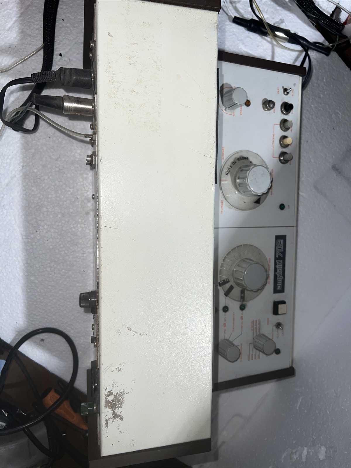 AUDIOMETER-AMPLAID 702 AUDIOMETER