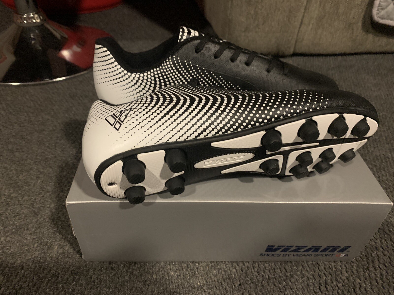 Men’s Stealth Fg Soccer Shoes Vivari Size 9 New In Box