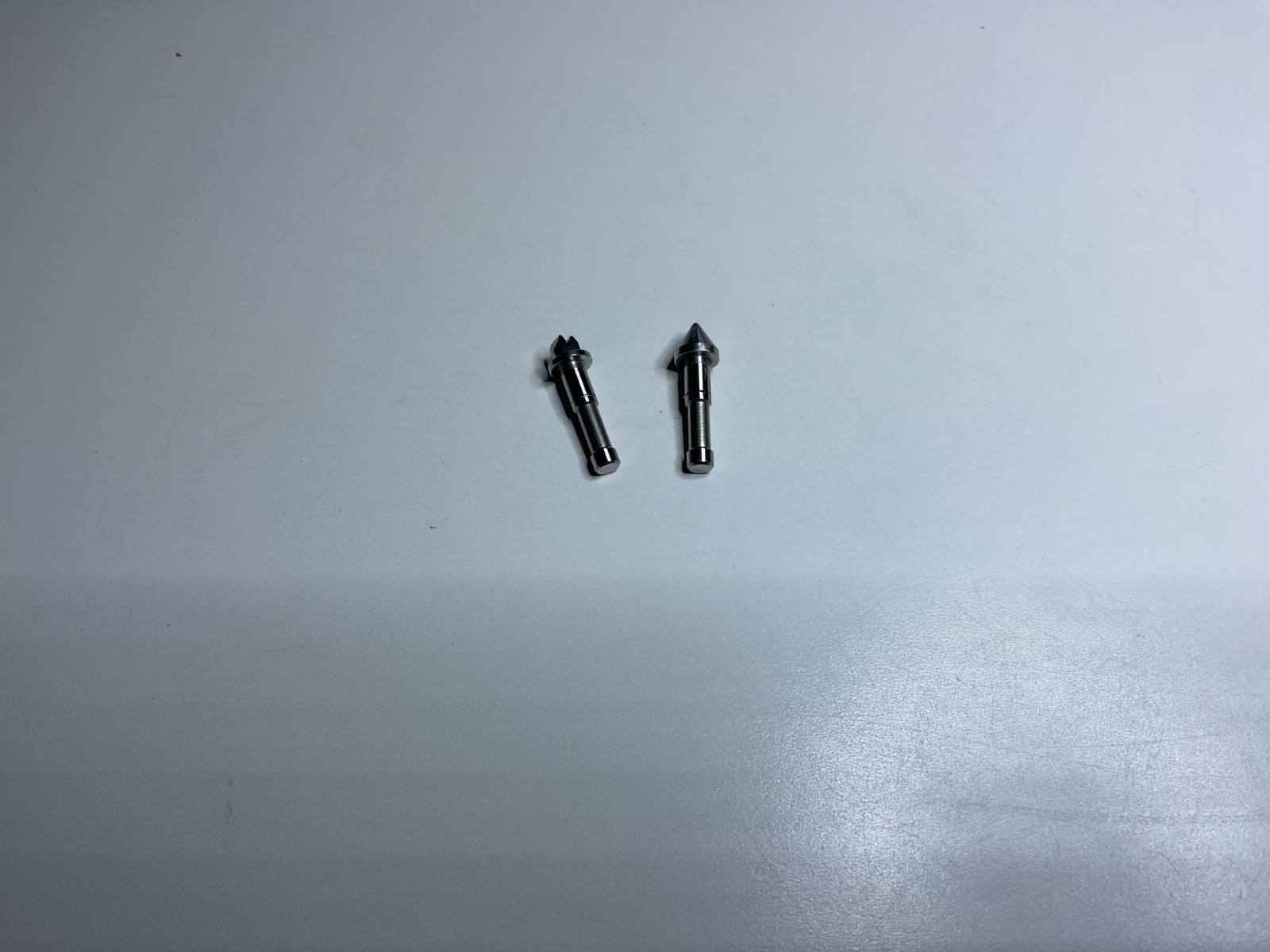 Mitutoyo Thread Anvil Pair.