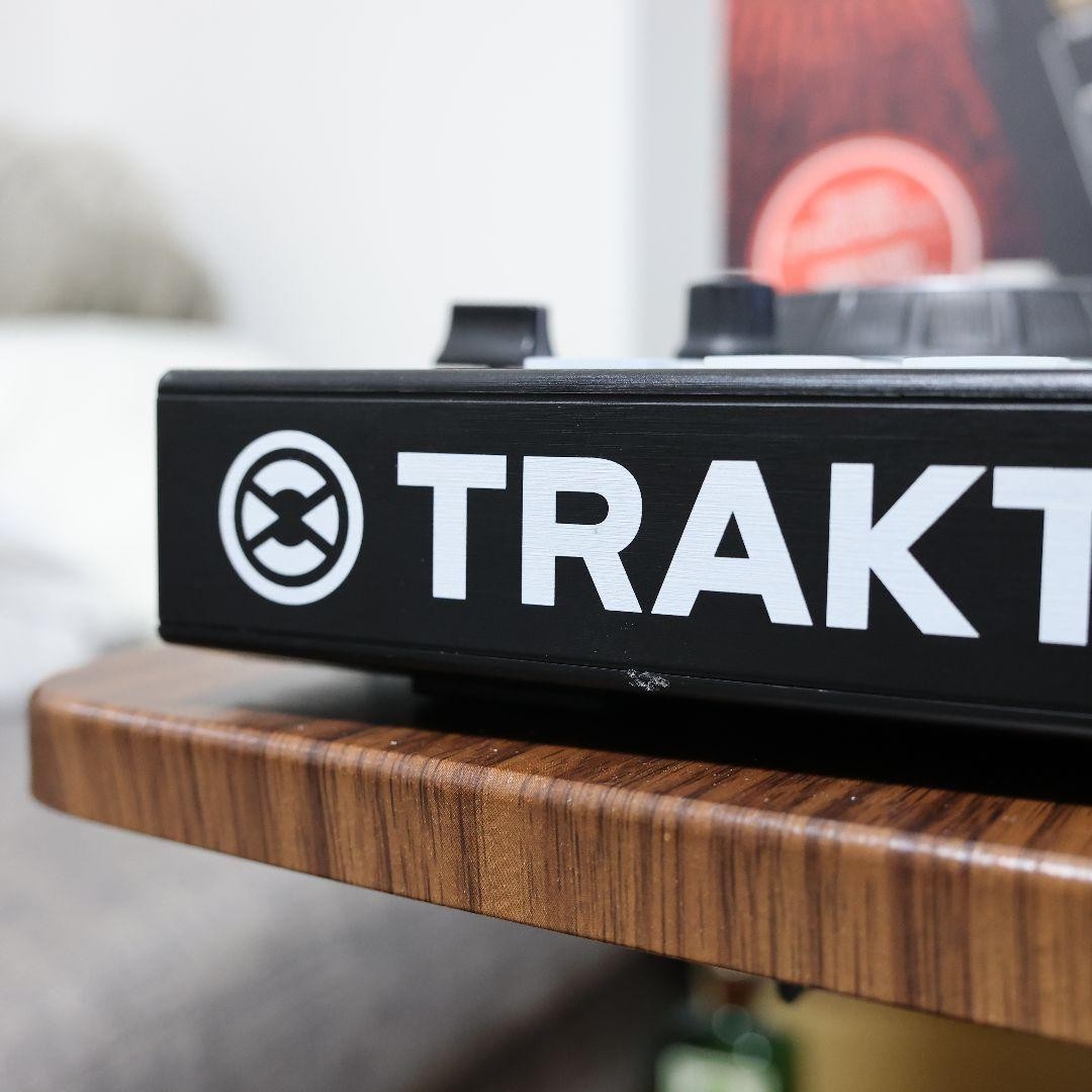 Native Instruments Traktor Kontrol S2 MK2 DJ Controller Boxed Tested Japan