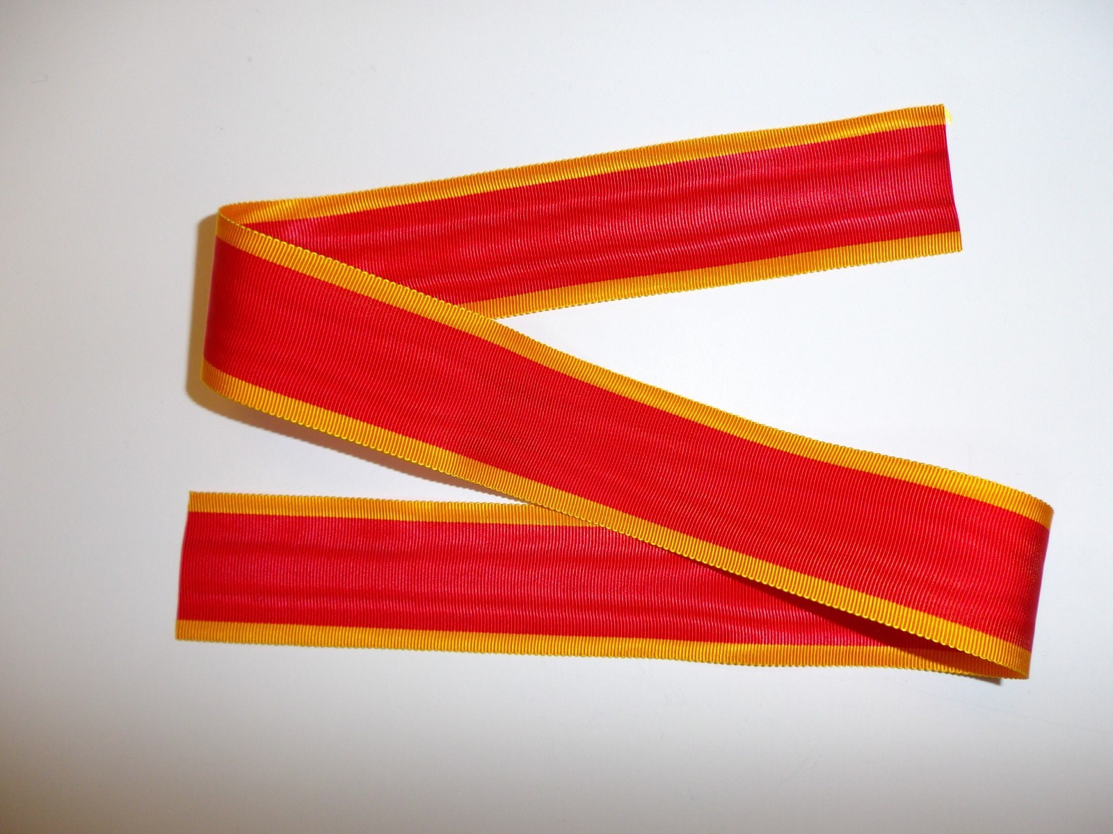 e1856 RVN National Order Neck Order 3rd class ribbon only IR4A107