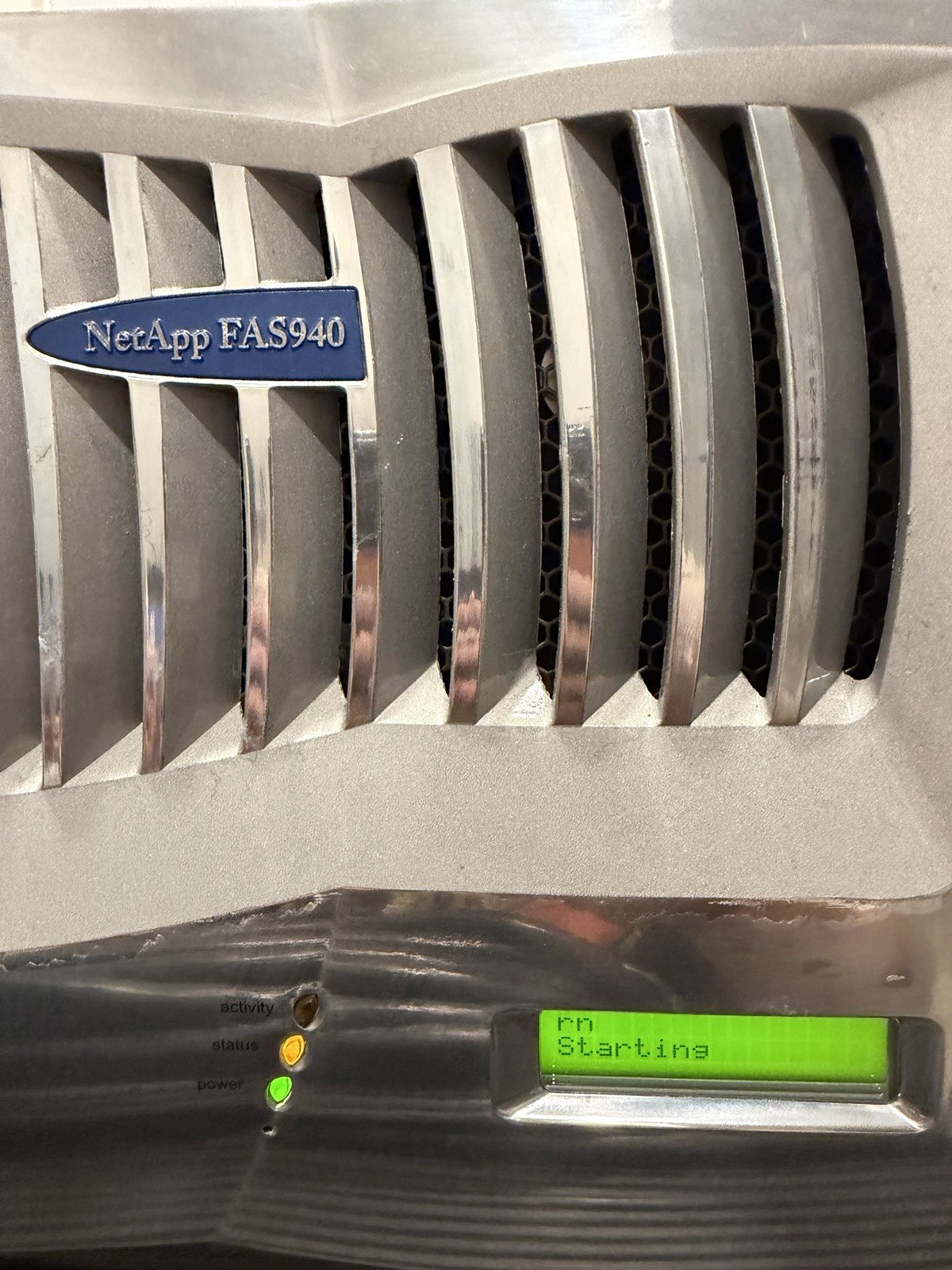 NetApp FAS940 Storage System Dual Controller Tested Working LCD OK
