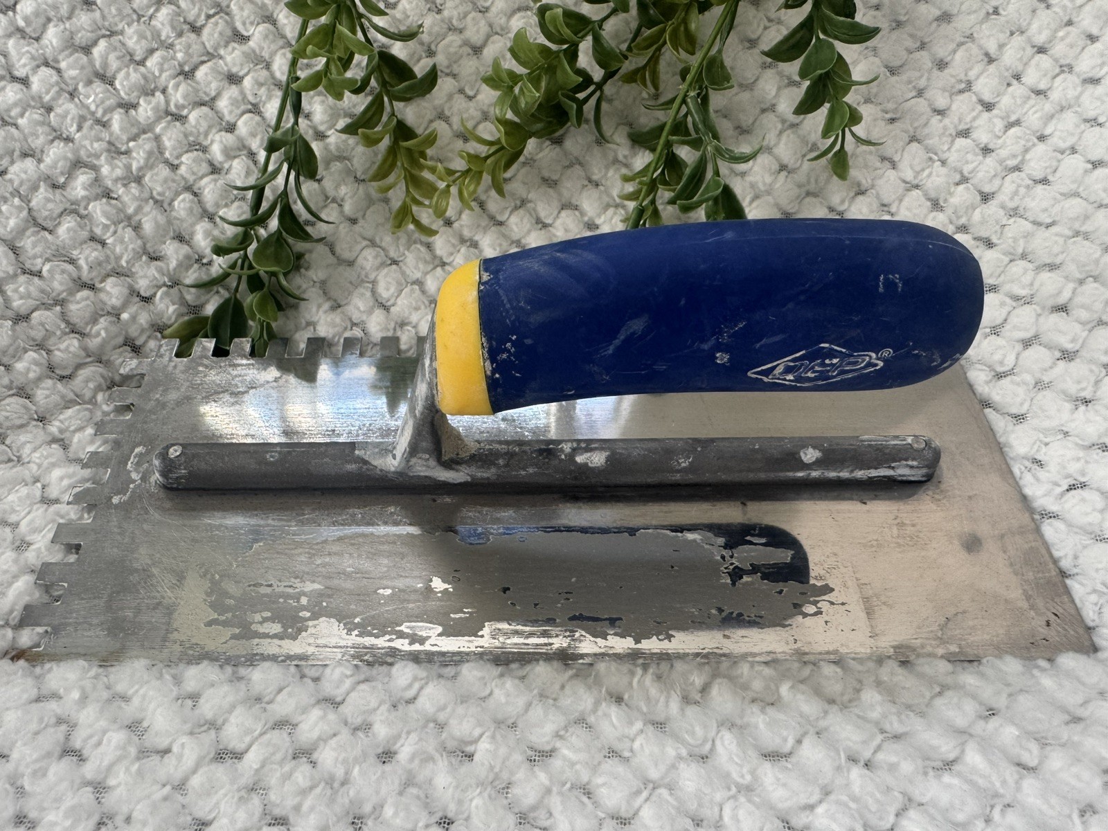 QEP Notched Trowel 11.5” Tile Flooring Adhesive Spreader Steel Used