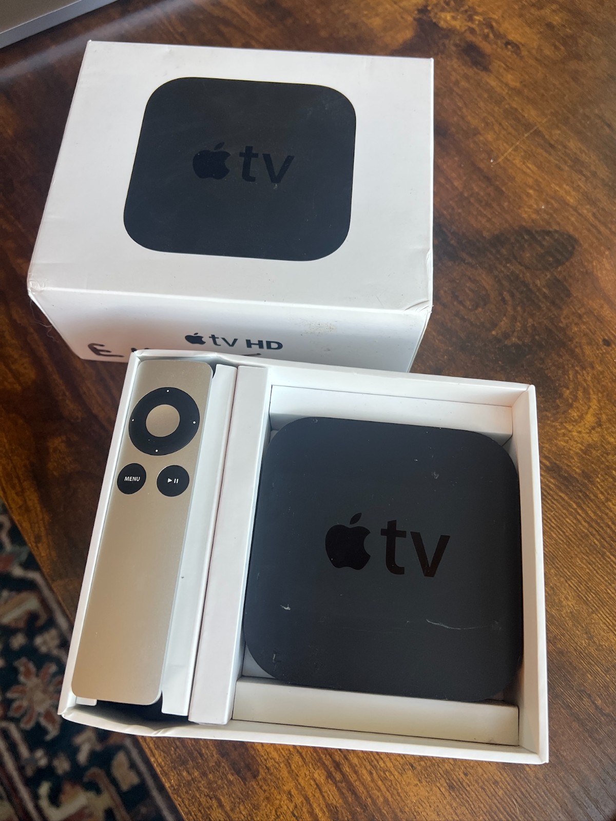 Apple TV 3rd Generation HDMI 1080p FHD Media Streamer - Black (MD199LL/A)