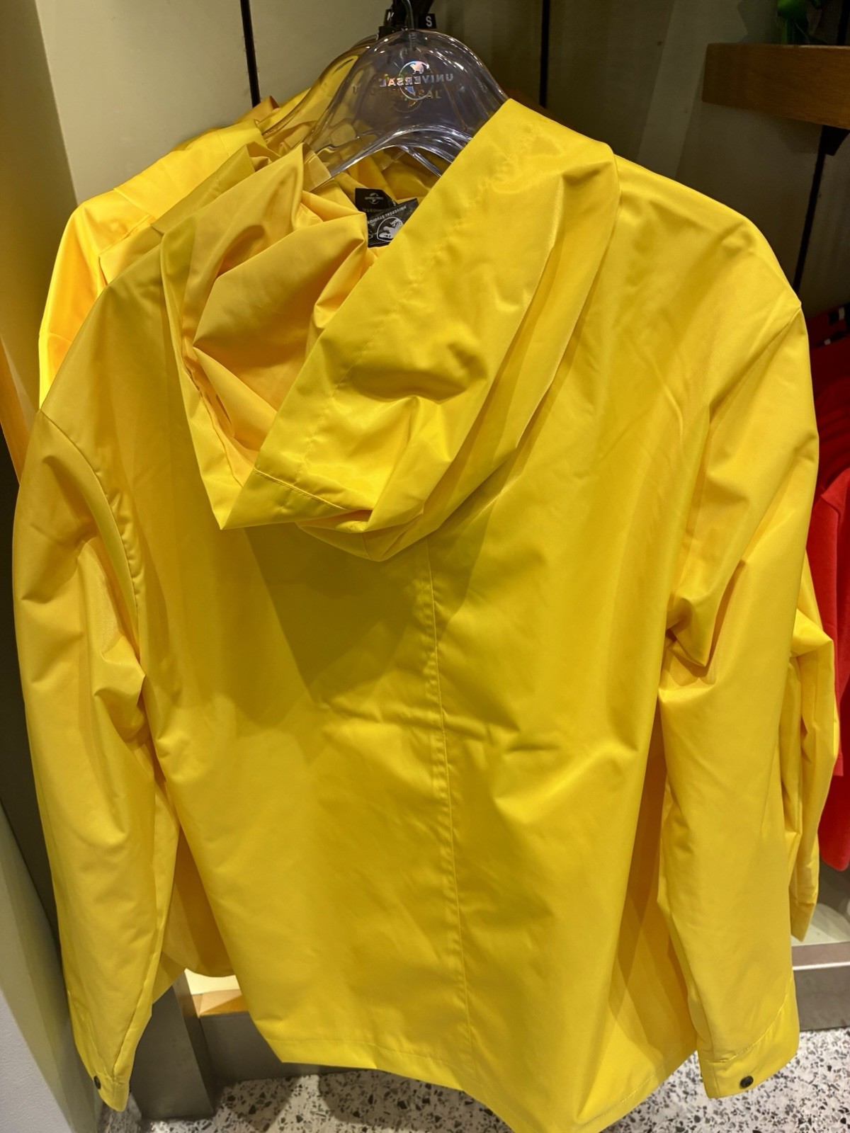 Universal Studios Jurassic Park Yellow Rain Coat Jacket Size L Large NWT