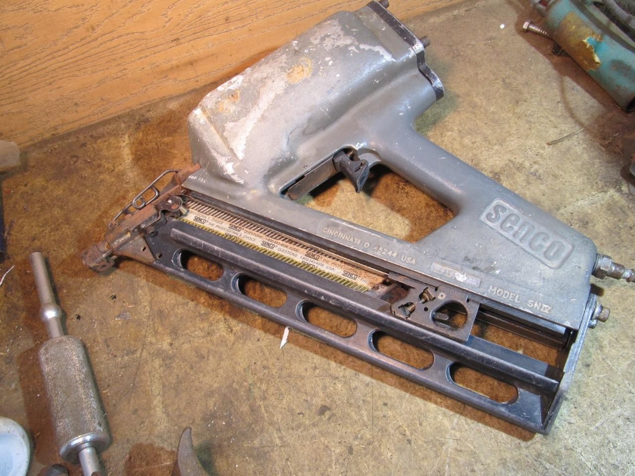 Senco SNIV SN4 Framing Nailer Air Nail Gun