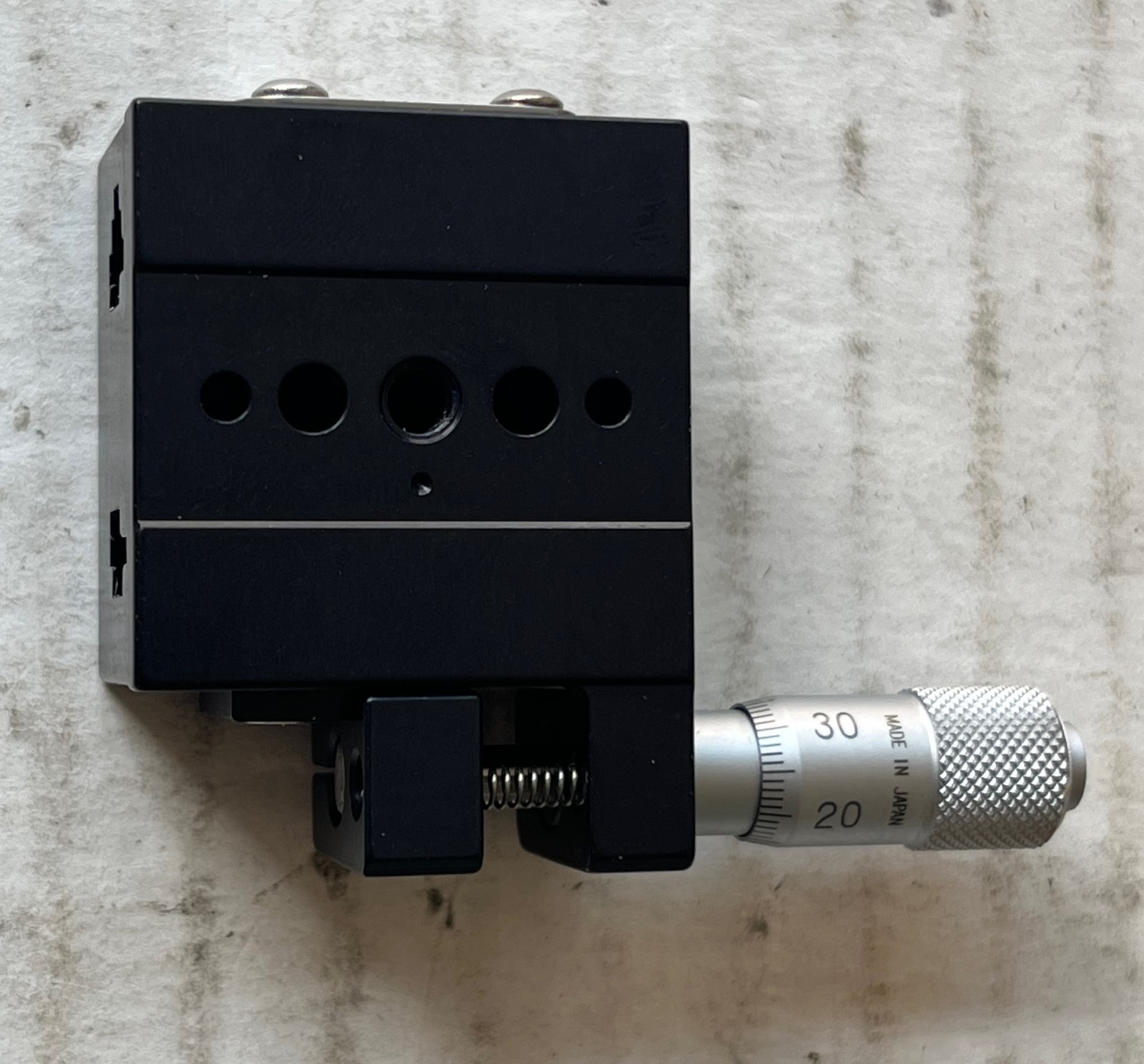 ThorLabs Small Single-Axis Stage w/Mitutoyo Metric Micrometer Head (mdl# MS1S/M)